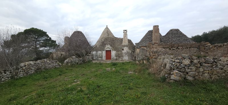 Renting an electric bike to tour Masserie dell’800 in Puglia (5)