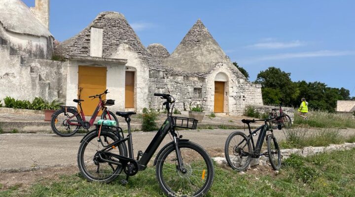 Pedal Among Trulli and Flavors: An E-Bike Tour in the Itria Valley. eBike Tour to Alberobello