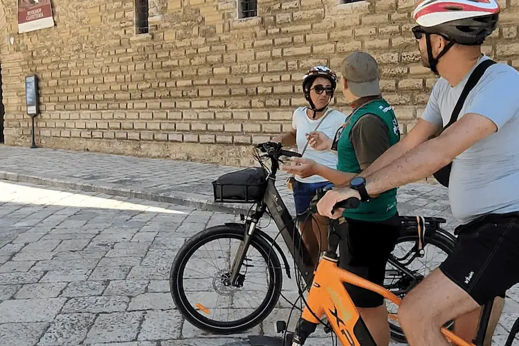 Experience Puglia like never before with our eco-friendly e-bikes. Choose your own path and immerse yourself in nature, discovering Puglia's hidden gems.